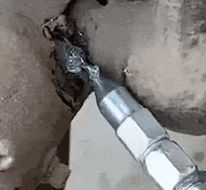إبرة للتشحيم