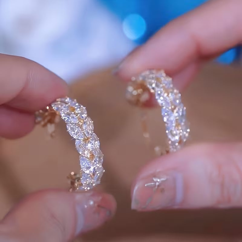 أقراط حلقة الألماس الذهبية 💍